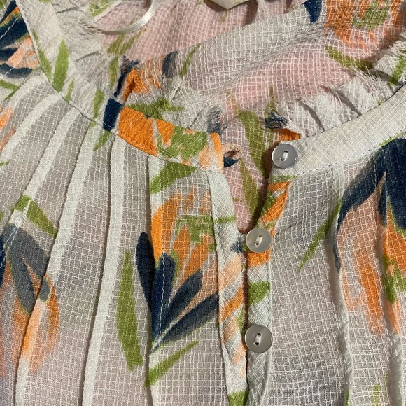 Lauren Conrad Floral Blouse - Picture 2 of 8